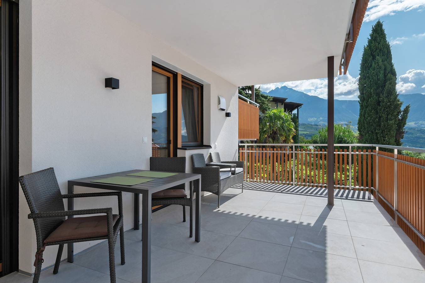 Ganze Wohnung, Ferienwohnung 'Unterdornerhof Typ D' mit Bergblick, privater Terrasse und Wi-Fi in Algund, Texelgruppe