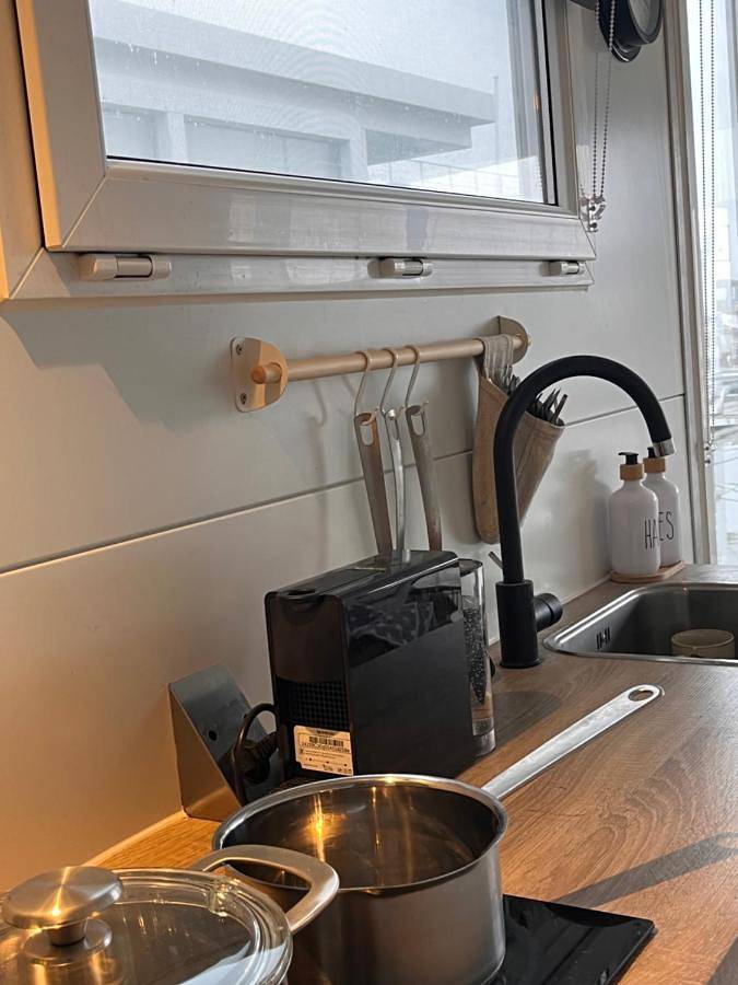 Houseboat Oslo perfect voor bezoek Amsterdam in Monnickendam, Markermeer