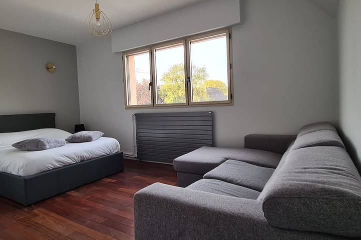 Location de vacances pour 13 personnes, avec jacuzzi et jardin à Gagny - 4