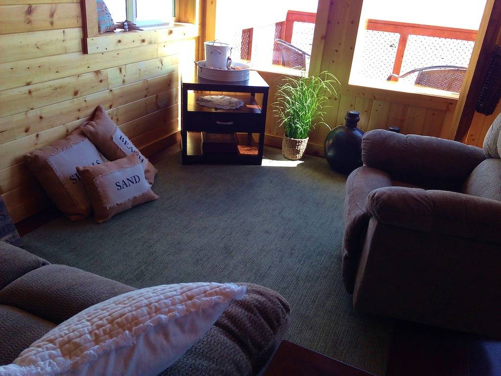 Schöne Homer Side Cabins mit Raum, um Ihr Boot parken in Homer, Kenai Peninsula