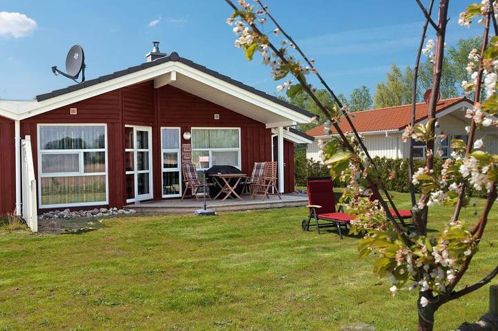 Ferienhaus für 6 Personen, mit Sauna und Terrasse sowie Garten