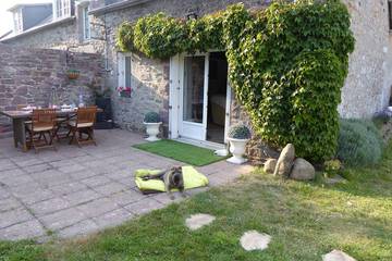 Gîte pour 4 personnes, avec terrasse et jardin dans Fort La Latte