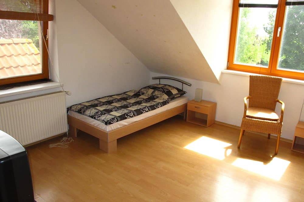 Ganze Wohnung, Messe und zentrumsnah trotzdem ländlich in Hildesheim, Landkreis Hildesheim