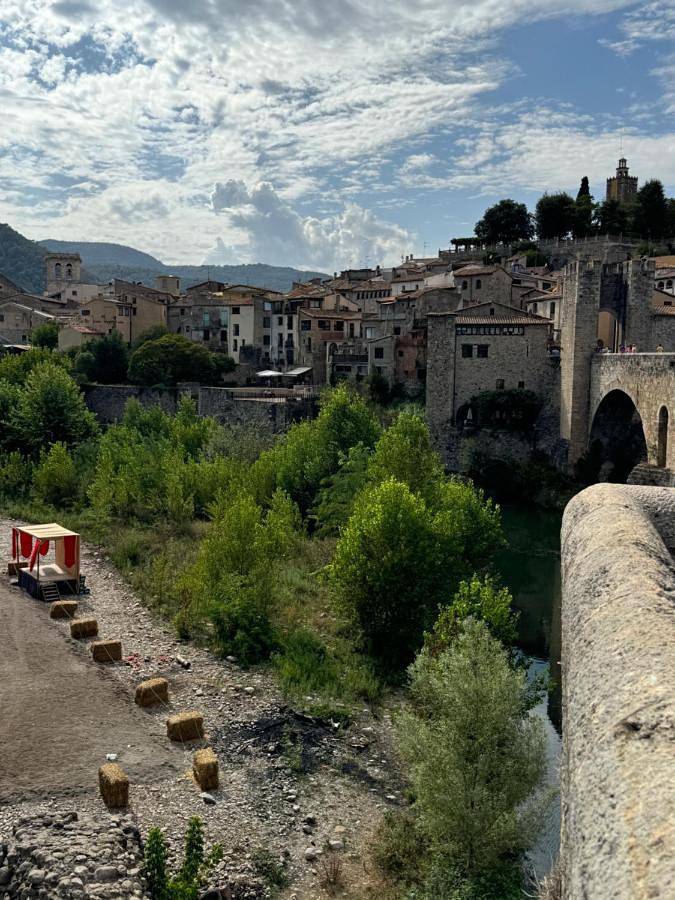 Gîte pour 6 personnes, avec vue ainsi que vue sur le lac et terrasse à Besalú - 2
