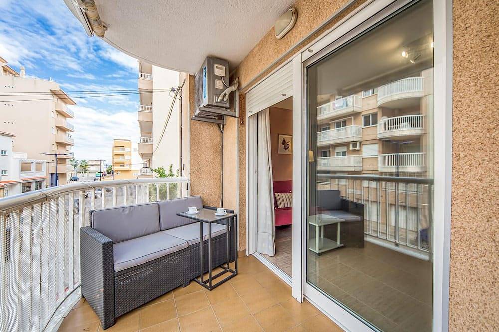 Apartamento entero, Acogedor apartamento de 1 dormitorio en. in Miramar, Costa de Valencia