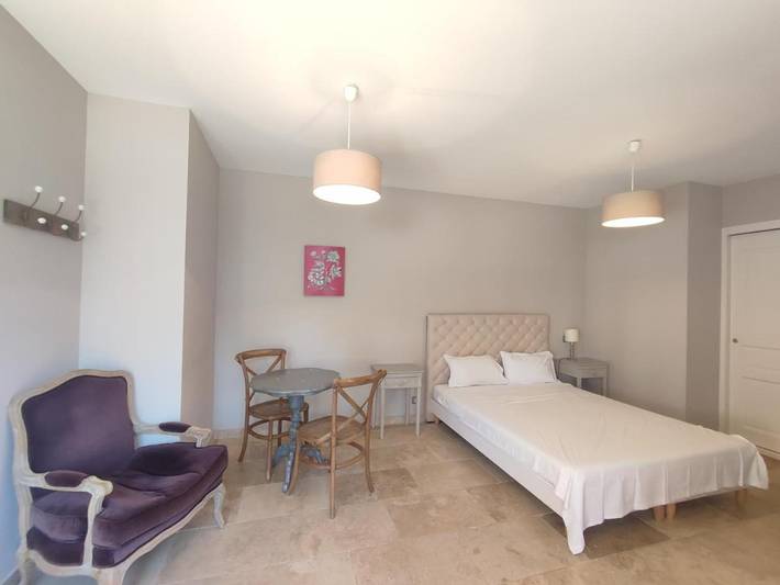 Gîte pour 3 personnes, avec piscine, animaux acceptés à La Redorte - 2