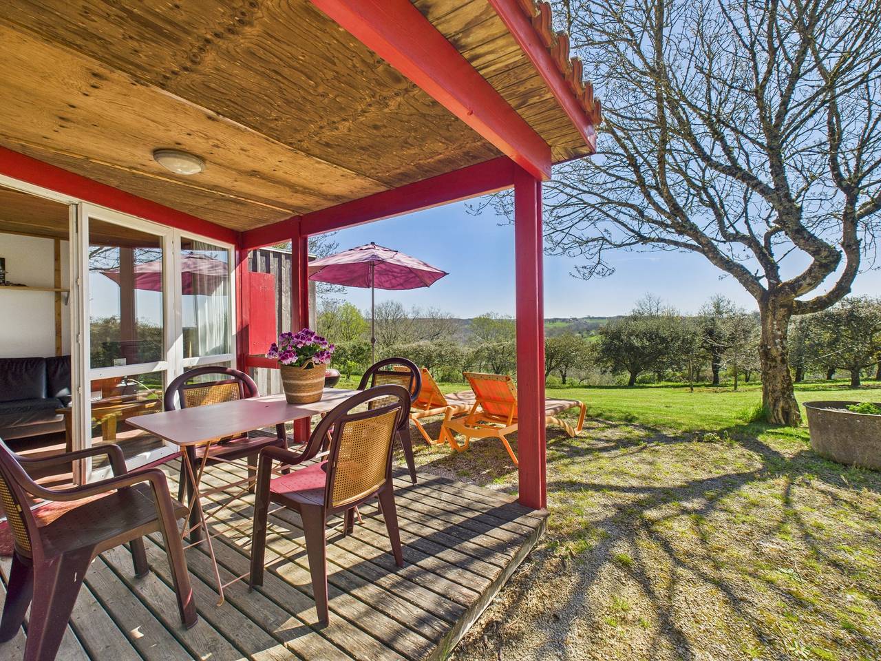 Chalet La Brousse n°2 pour 5 personne avec piscine  in Salignac-Eyvigues, Périgord Noir