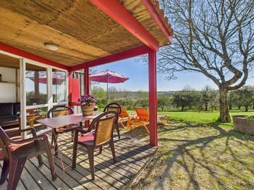 Gîte pour 5 personnes, avec jardin et terrasse à Salignac-Eyvigues