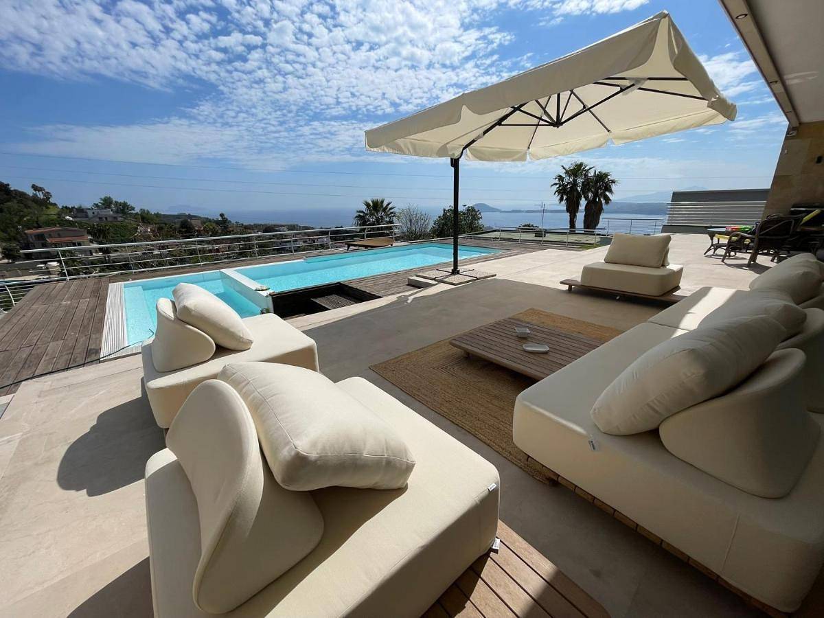 Villa Ormalute in Pozzuoli, Neapel Provinz