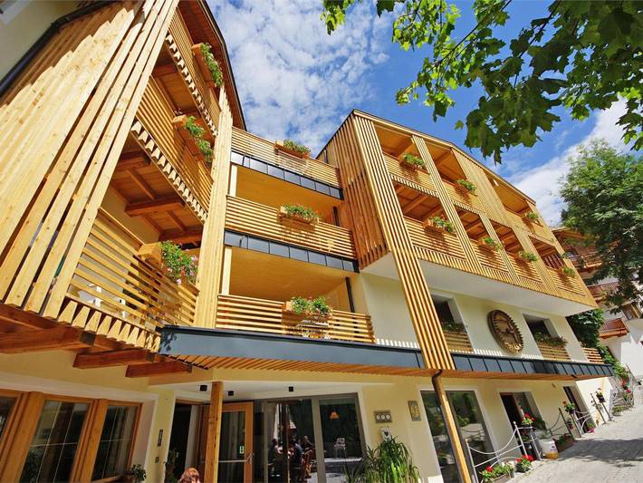 Hotel für 3 Personen, mit Garten und Whirlpool in Wengen (Italien)