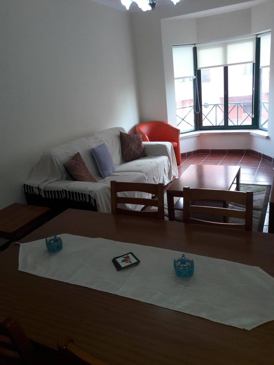 Apartamento inteiro, Apartamento 'Estrela Do Mar' com Varanda e Wi-Fi in Consolação, Peniche