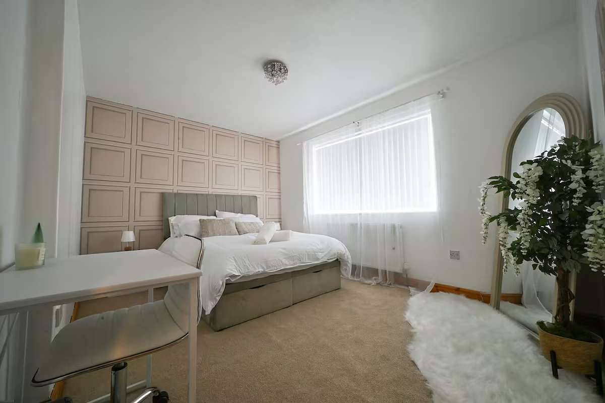 Wythenshawe Greenbrow Retreat in Manchester, Greater Manchester