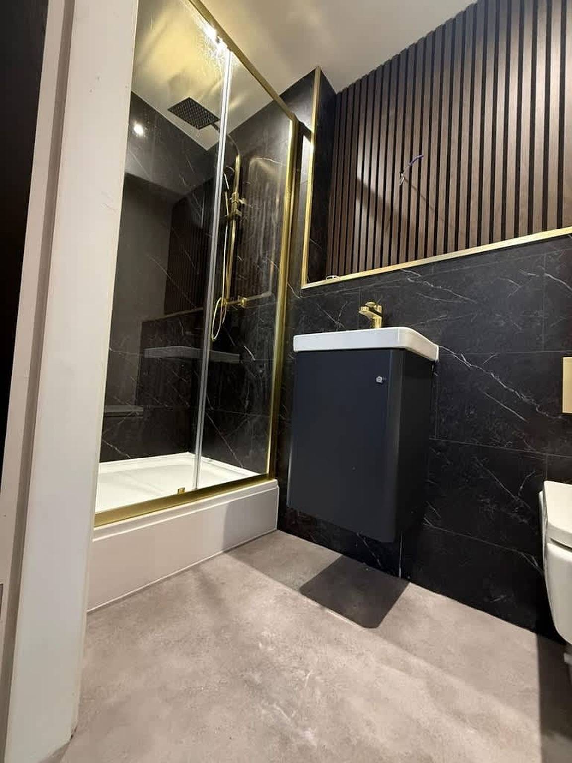 Luxury 9Bed 9Ensuite   Contractors   Free Parking in Sunderland