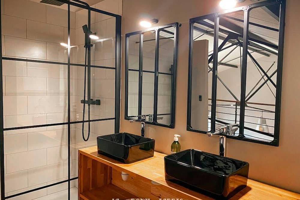 Apartamento entero, Loft de charme - Well-being break in Objat, Corrèze in Objat, Brive-la-Gaillarde region