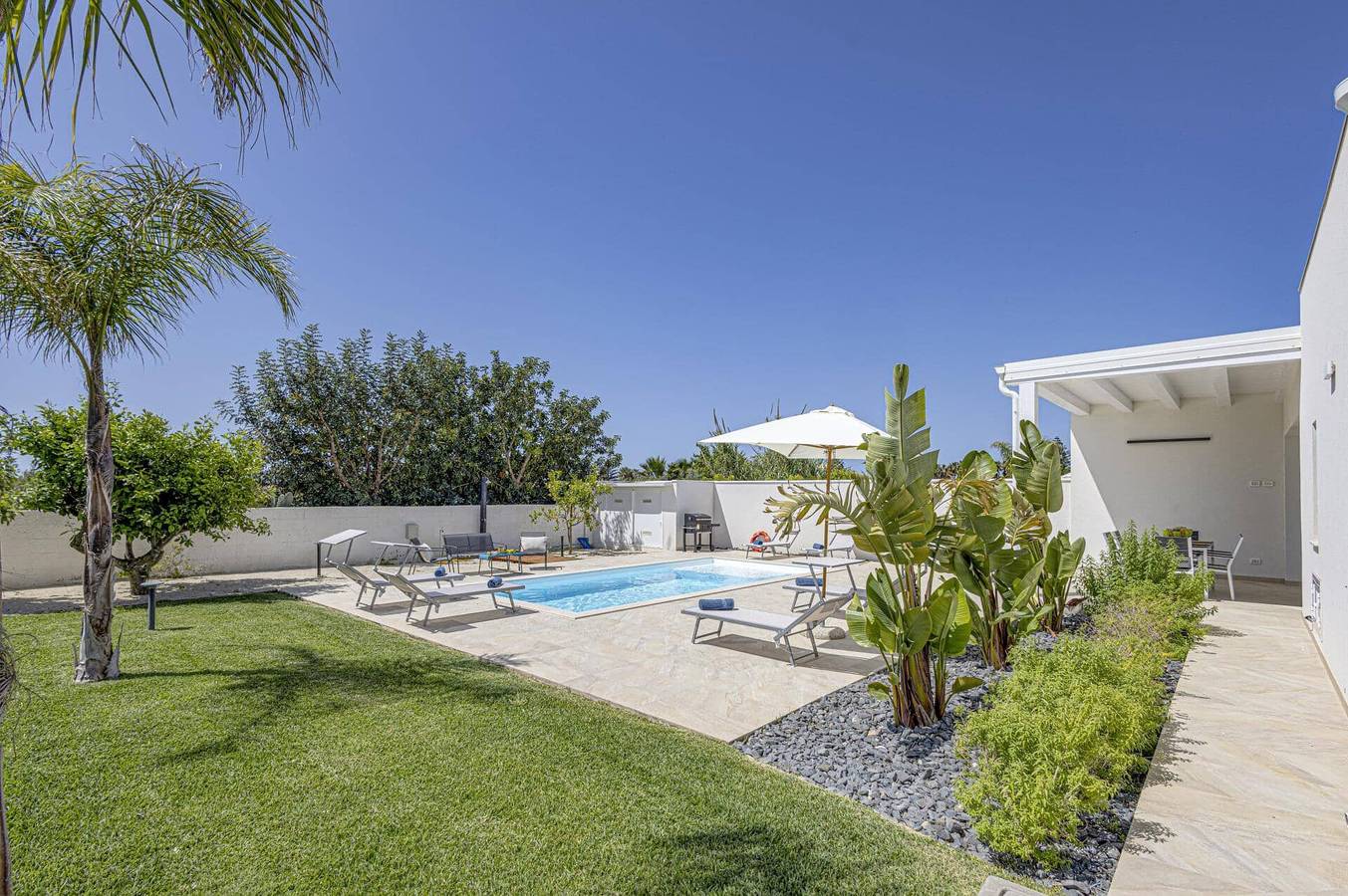 Villa für 6 Personen mit Garten in Santa Maria del Focallo, Ispica