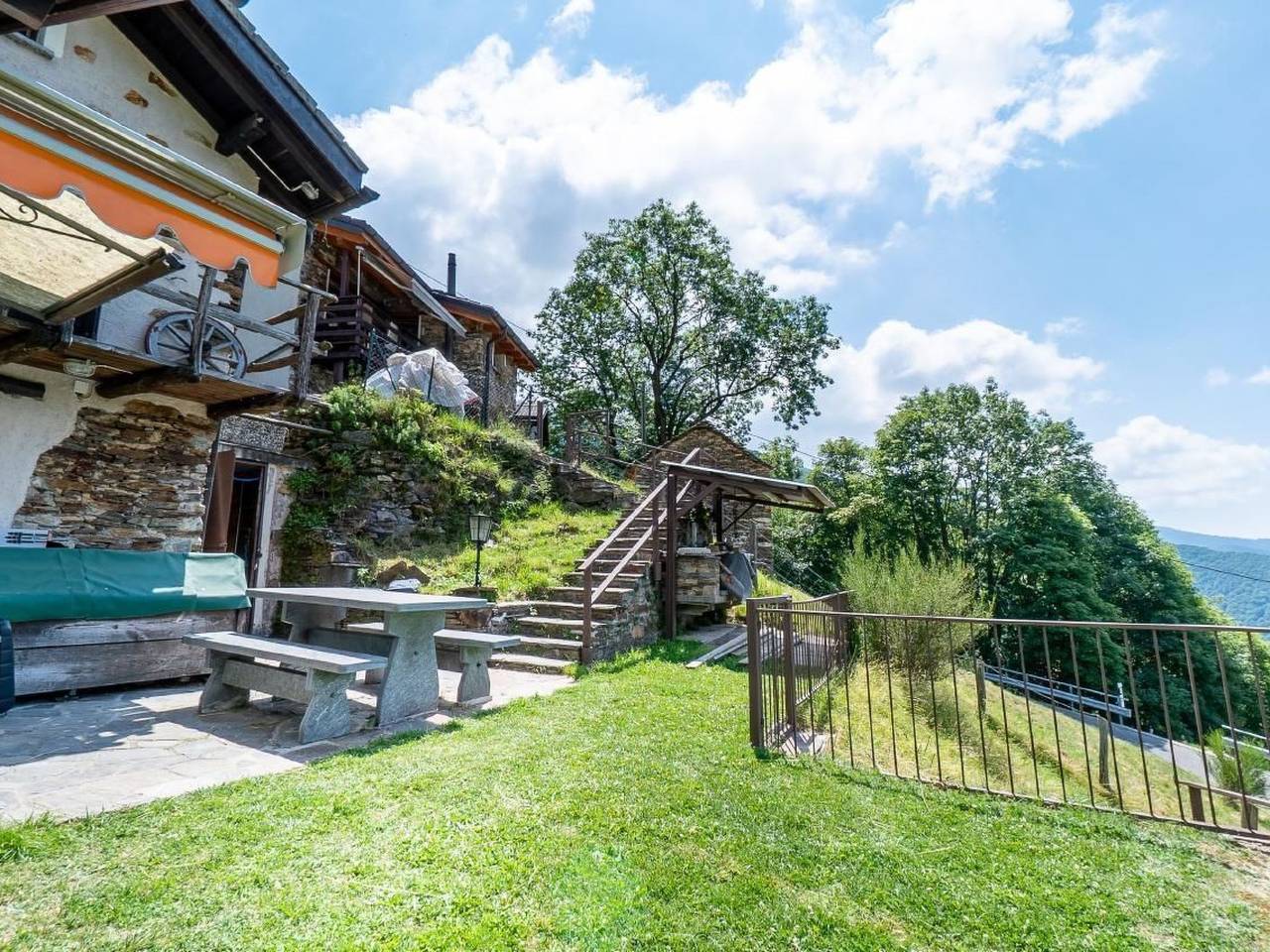 Casa sogno in Gambarogno, Lago Maggiore (Schweiz)