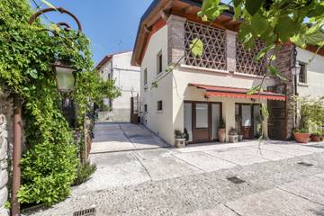 Studio für 4 Personen in Castelnuovo del Garda, Gardasee-Berge, Bild 1