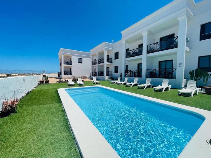 Apartamento para 4 personas, con Balcón y Terraza además de Piscina y Vistas en Los Lagos