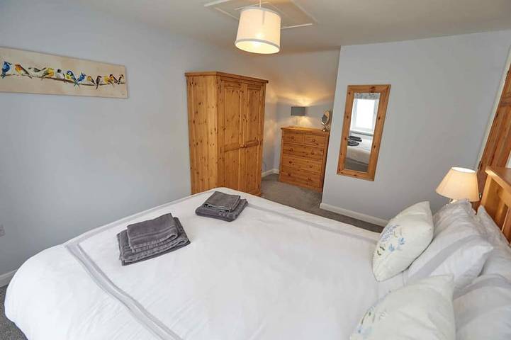 Maison-de Luxe-Salle de bain privée-Whole house in Lincoln, Lincolnshire