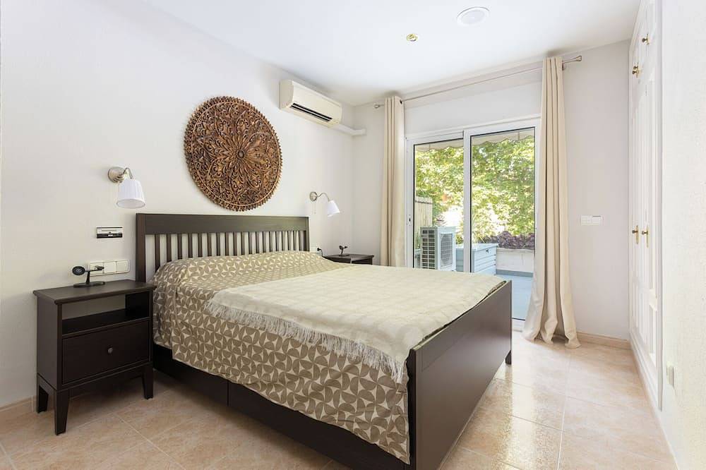 Apartamento entero, ¡A 2 pasos de la playa! Seabreezeheaven: Terraza c/Bbq y vistas al mar y piscina in S'Agaró, Sant Feliu de Guíxols