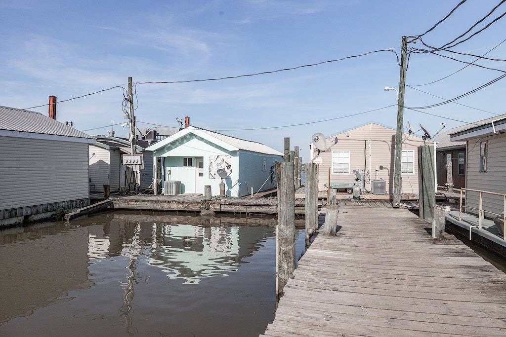 Venice Louisiana Fish and Hunt Camp (House Boat) in Plaquemines Parish