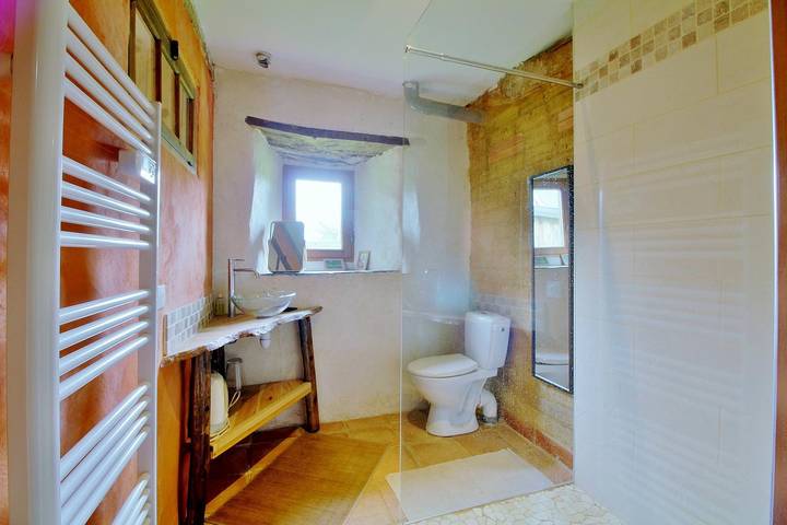 Gîte pour 2 personnes, avec jardin à Aucun - 3