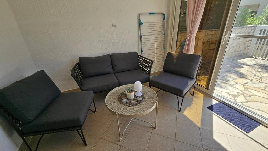 Gîte pour 6 personnes, avec jardin à Gajac - 4