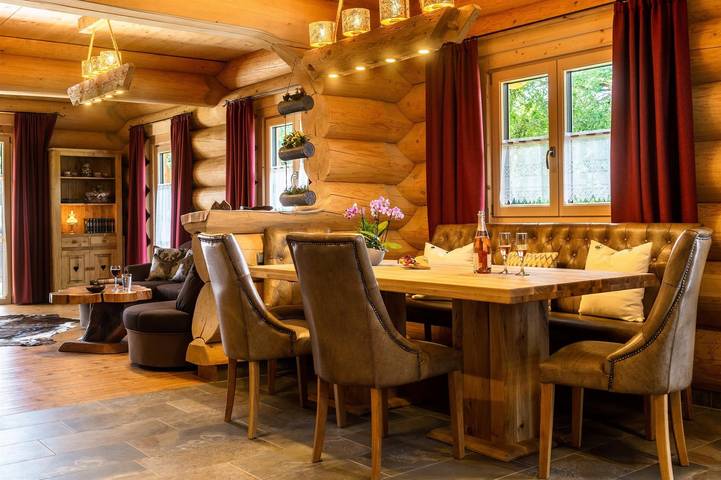 Ganze Ferienwohnung, Alpenchalet St. Ulrich, Du/ Bad/Wc/2 Schlafräume in Krün, Bayerische Alpen