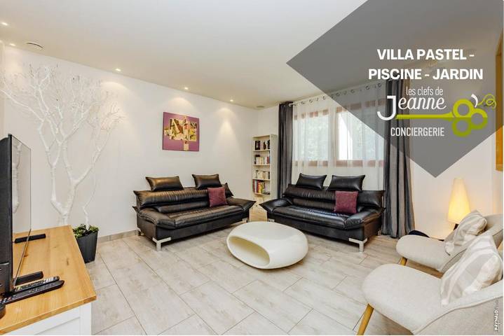 Villa pour 8 personnes, avec piscine et jardin - 1