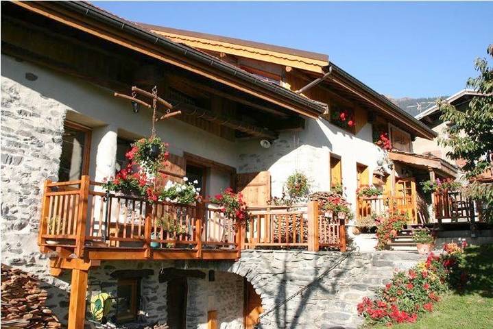 Chambre d’hôte pour 4 personnes, avec vue et terrasse, animaux acceptés dans La Plagne-Tarentaise - 2