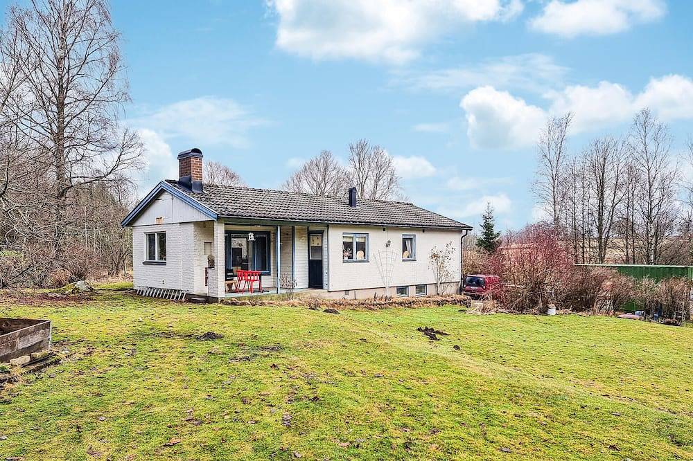 Atemberaubendes Haus in Arred mit Wlan in Vargarda, Västergötland