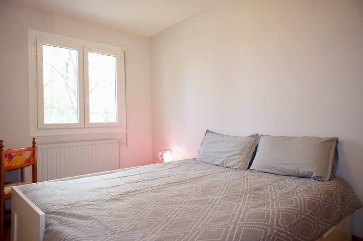 Location de vacances pour 8 personnes, avec piscine et jardin à Chomérac - 2