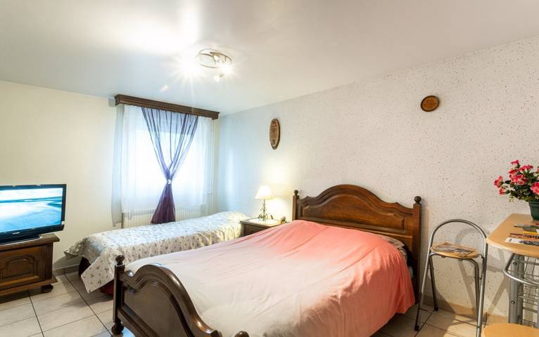Bed and Breakfast 'Chambre Susanne' con Wi-Fi in Guémar, Región de Ribeauvillé