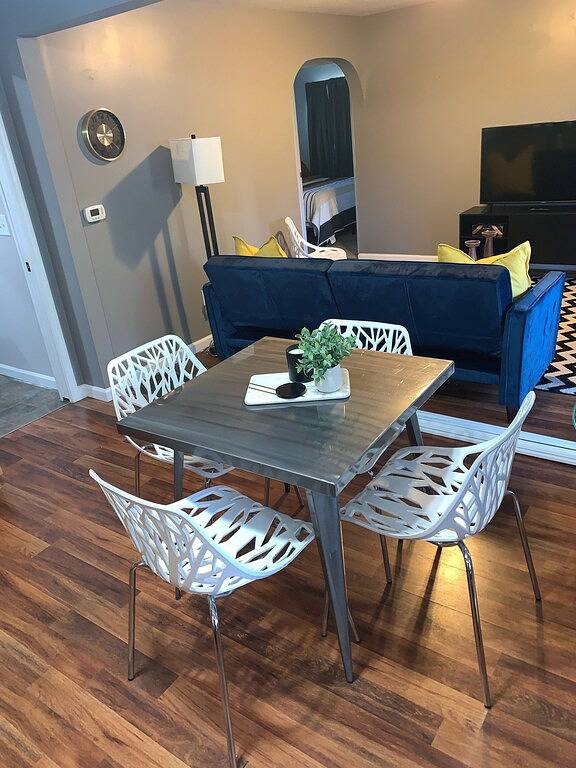 Ganze Wohnung, ~Chandler’s Chateau in the Heart of Brevard ~ in Brevard, Transylvania County