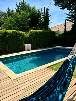 Chalet para 6 personas, con piscina y jardín - 1