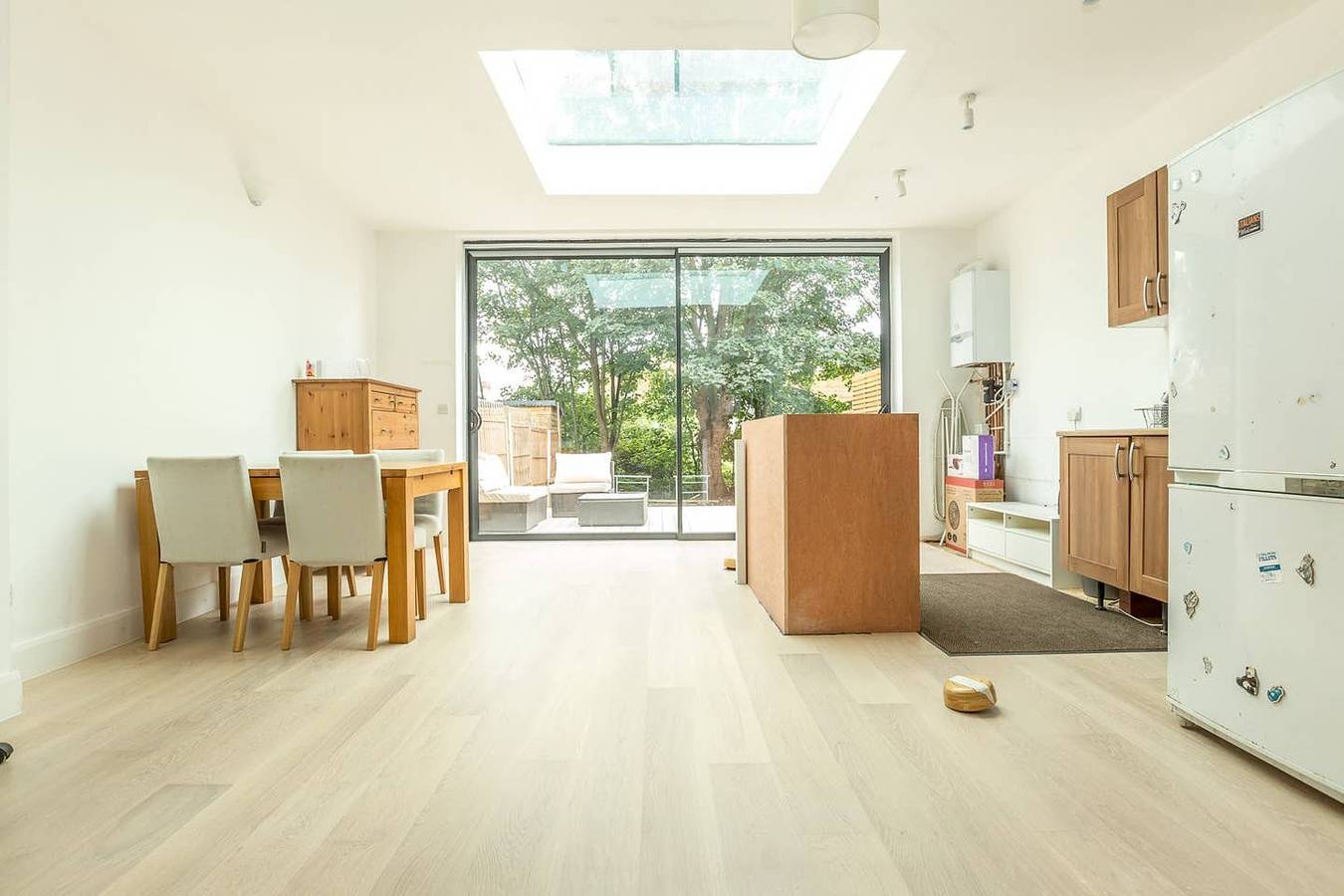 Spacious 3Br Home with Garden in North London in Brent, London
