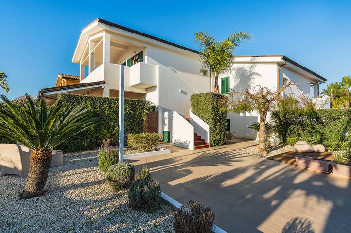 Gîte pour 5 personnes, avec terrasse et jardin à Marzamemi - 2