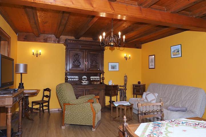 Ferienhaus für 3 Personen, mit Whirlpool und Garten sowie Terrasse - 1