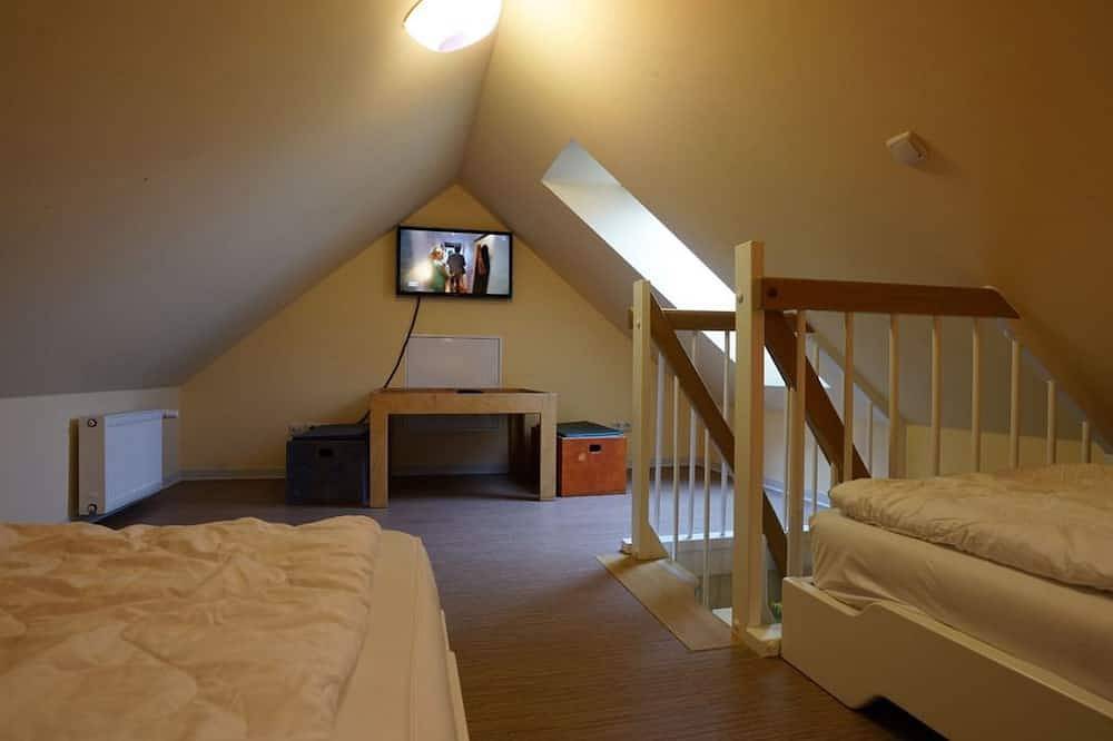 Ganze Wohnung, Maisonette  Seebrise mit Seeblick am Strand in Flessenow, Dobin am See