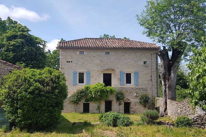 Gîte pour 6 personnes, avec jardin et balcon à Cambayrac