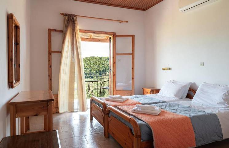 Gîte pour 2 personnes, avec vue et jardin dans Paleokastritsa - 3