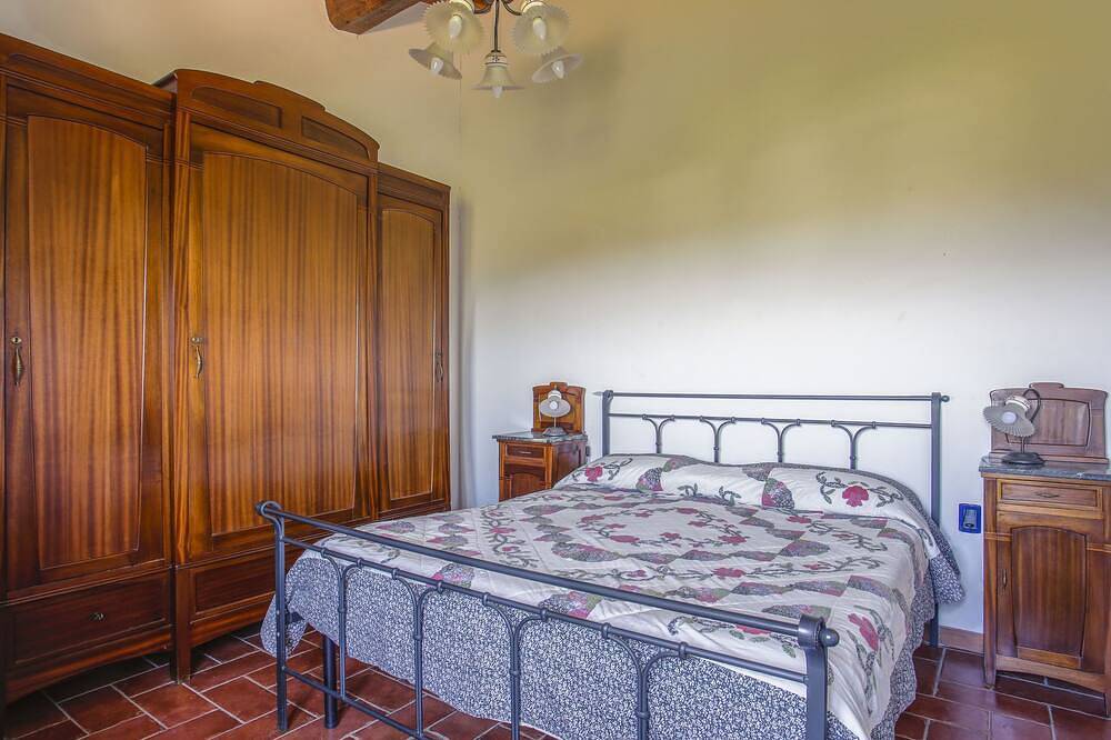 Le Poggiole by Interhome in Montevarchi, Chianti