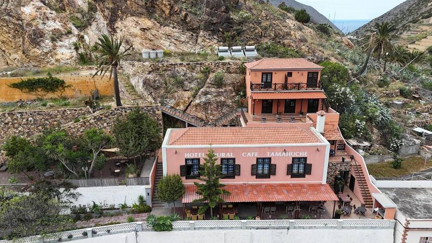 Hôtel pour 4 personnes, avec vue et jardin - 1