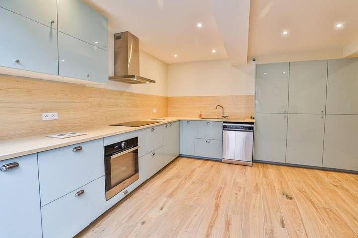 Appartement de vacances pour 12 personnes, avec terrasse en Charente - 2
