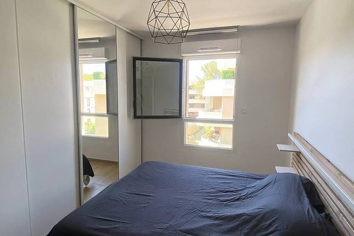 Gîte pour 6 personnes, avec terrasse dans Port Pin Rolland - 4