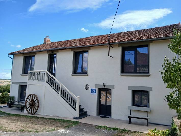 Gîte pour 8 personnes, avec piscine