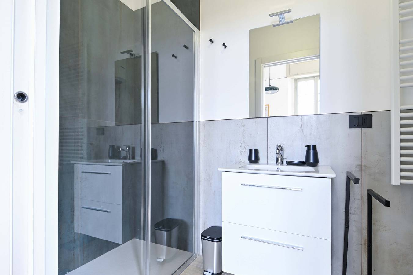 Studio entier, 0911Bg - Vg V, I Fiori in Solto Collina, Commune de Solto Collina