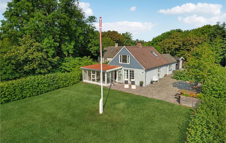 Ferienhaus für 6 Personen, mit Terrasse und Garten in Amtoft - 2