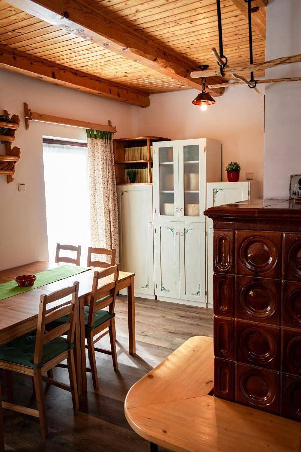 Location de vacances pour 6 personnes, avec vue et jardin dans Mojstrana - 4