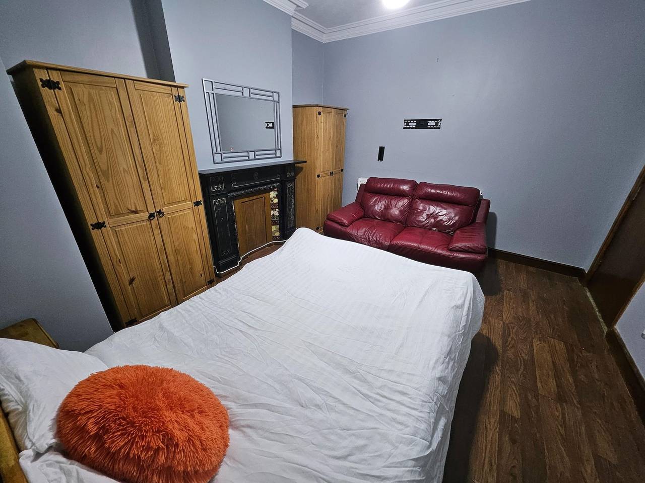 Apartamento entero, Snoozeden Wellesley Slough Station |  Double Room in Slough, Berkshire